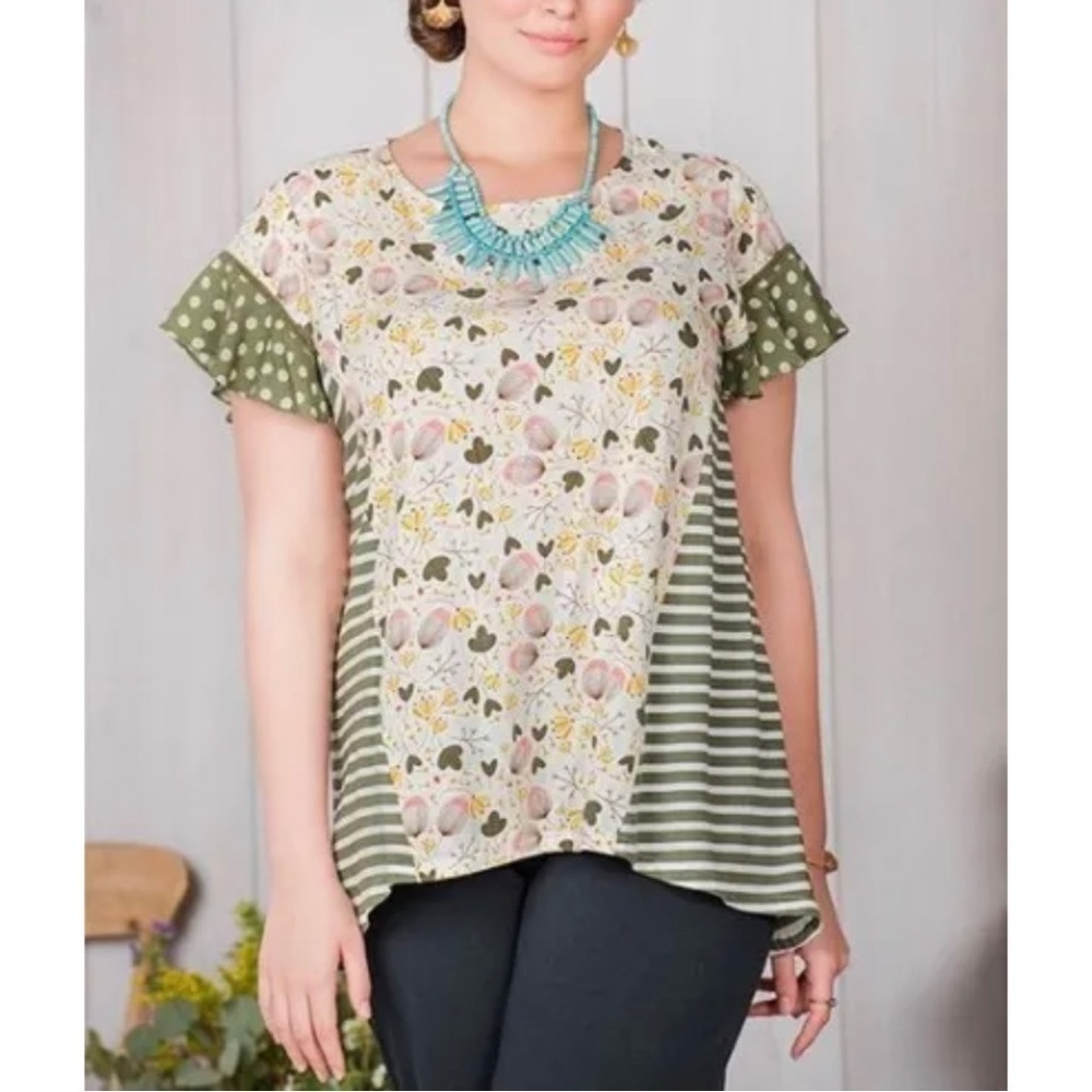 Matilda Jane Sz M Floral Print Ruffled Top Flutter Sleeve Spring Summer Womens